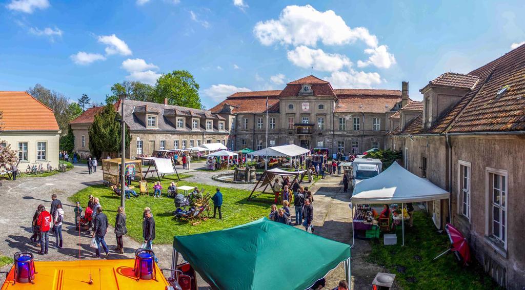 Gaestehaus Schloss Plaue Brandenburg  Exterior photo