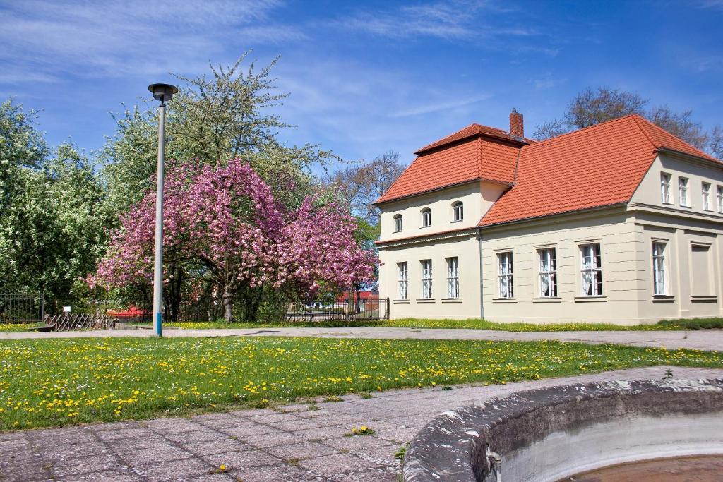 Gaestehaus Schloss Plaue Brandenburg  Exterior photo